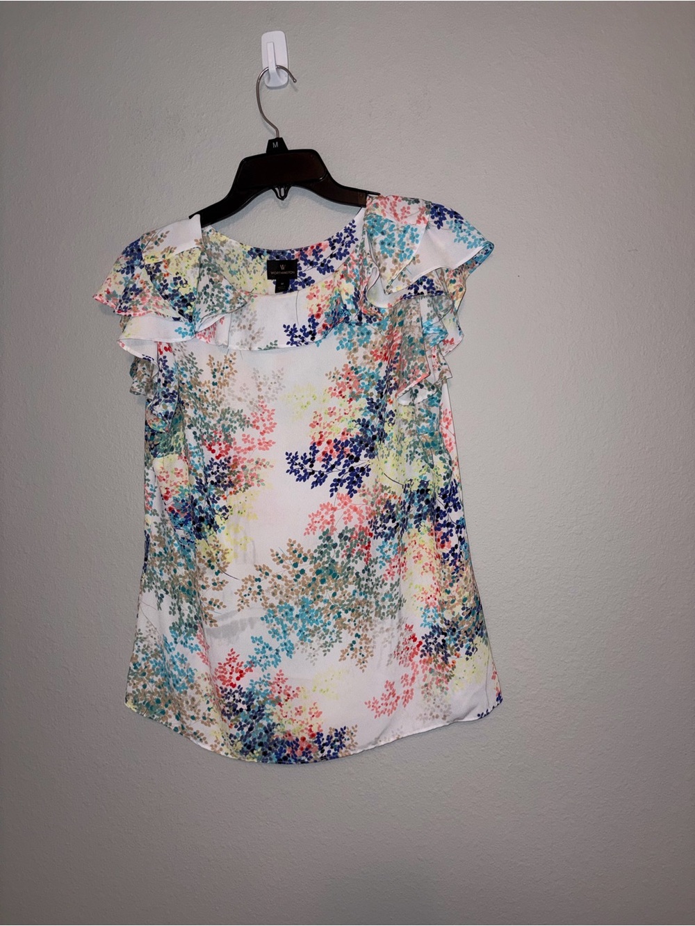 Worthington Ruffled Neckline Ruffled Sleeves with Tab Size M